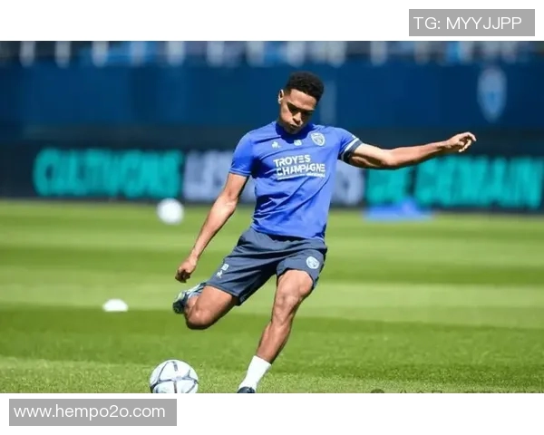 波多尔与甘冈激战在即谁能在法乙赛场中笑到最后