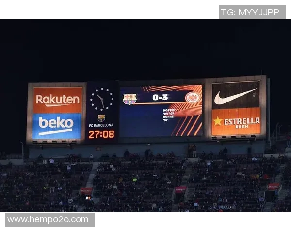 费雷堡与科隆激战正酣比分揭晓引发球迷热议 费雷堡与科隆激战正酣比分揭晓引发球迷热议