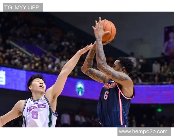 马尚布鲁克斯的篮球之路与职业生涯的辉煌成就解析